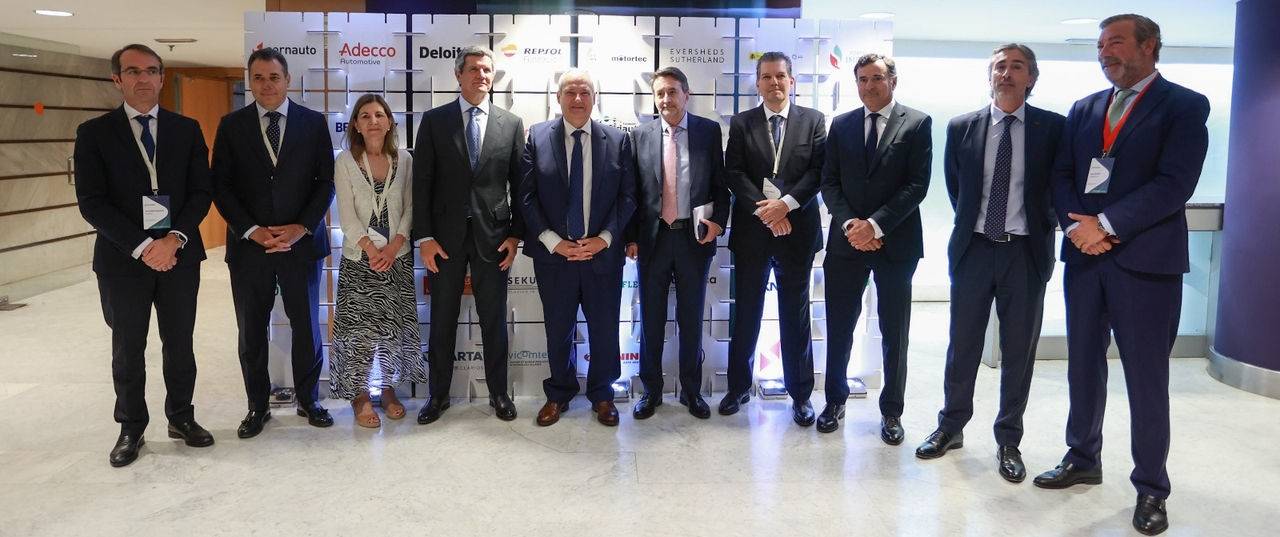 The Repsol Foundation supports sustainability at the XI SERNAUTO Meeting  